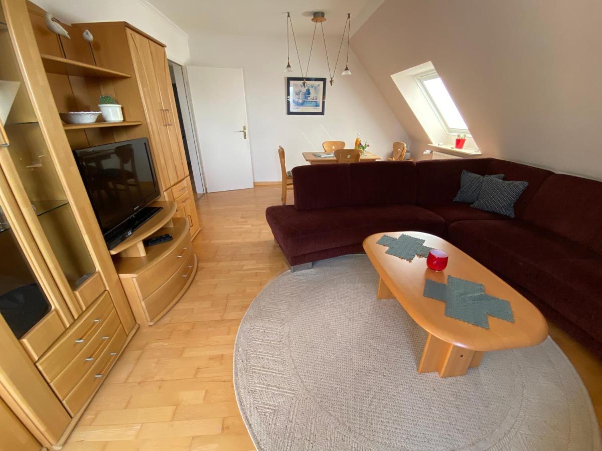 Apartment Stips